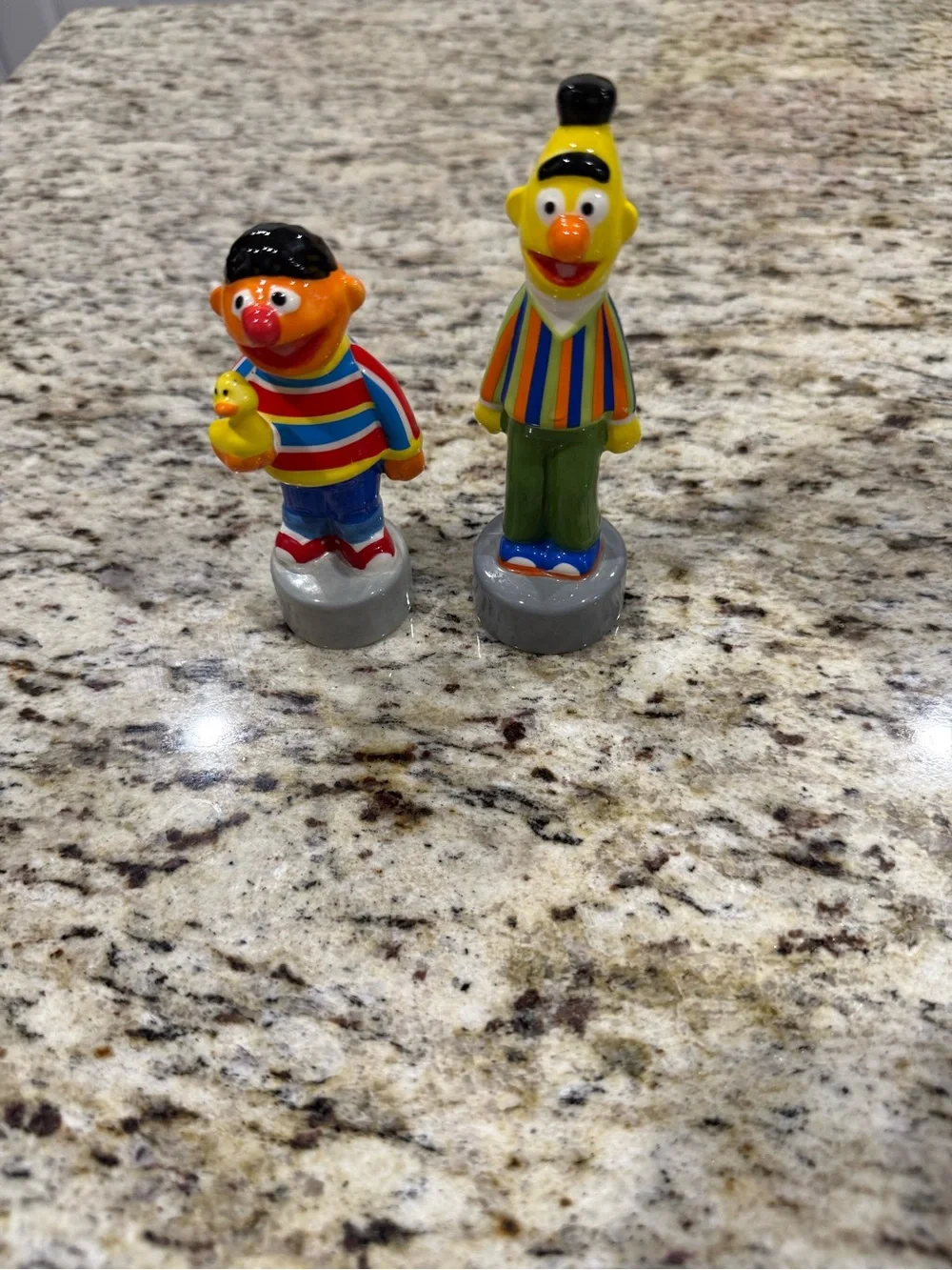 Colorful Sesame Street Ernie & Bert salt and pepper shakers